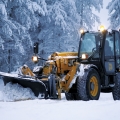 Экспертное мнение: выбираем эффективное навесное оборудование JCB для уборки снега